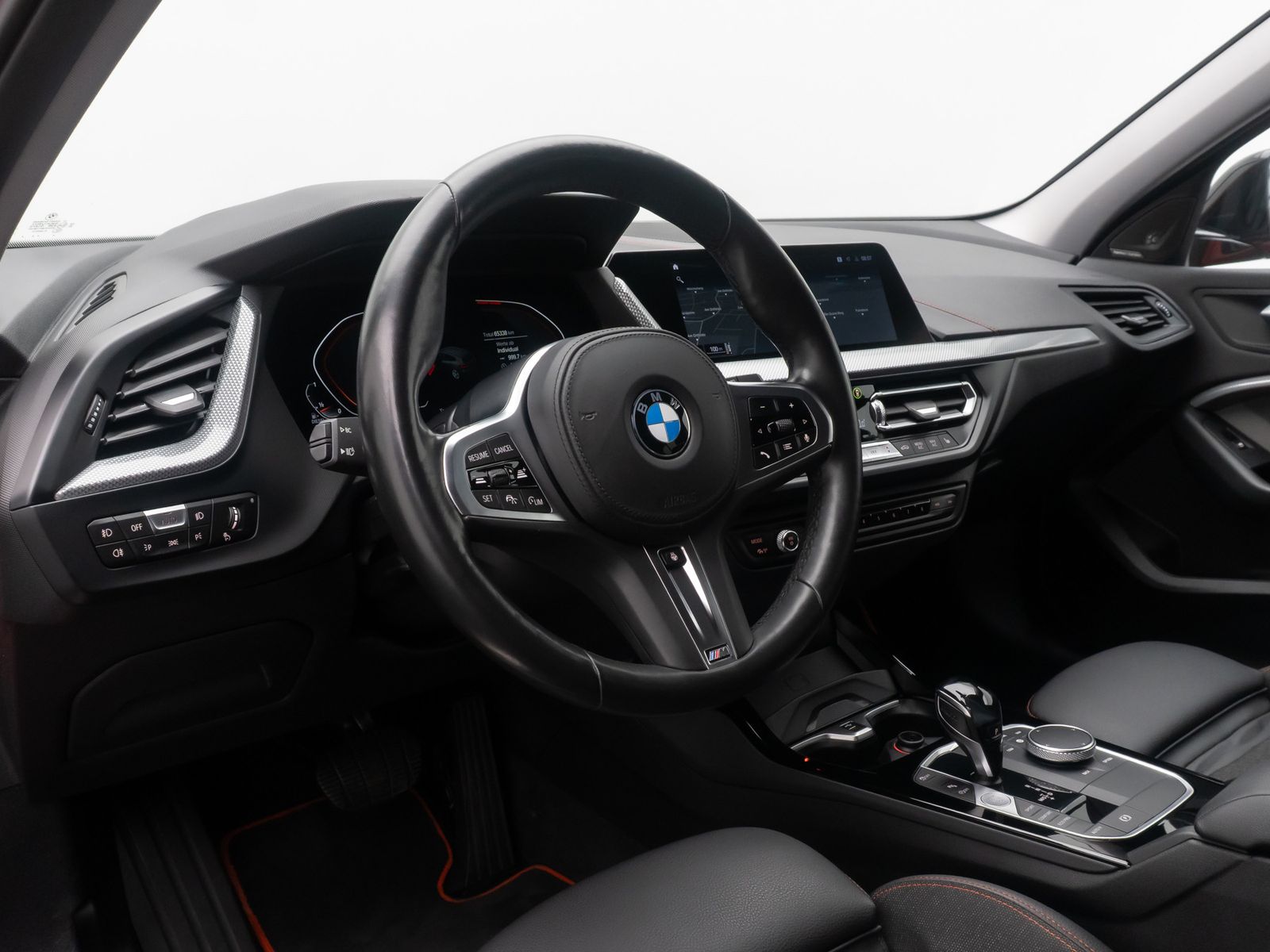 Fahrzeugabbildung BMW 118d SportLine Kamera HUD DAB H/K Stop&Go Komfor