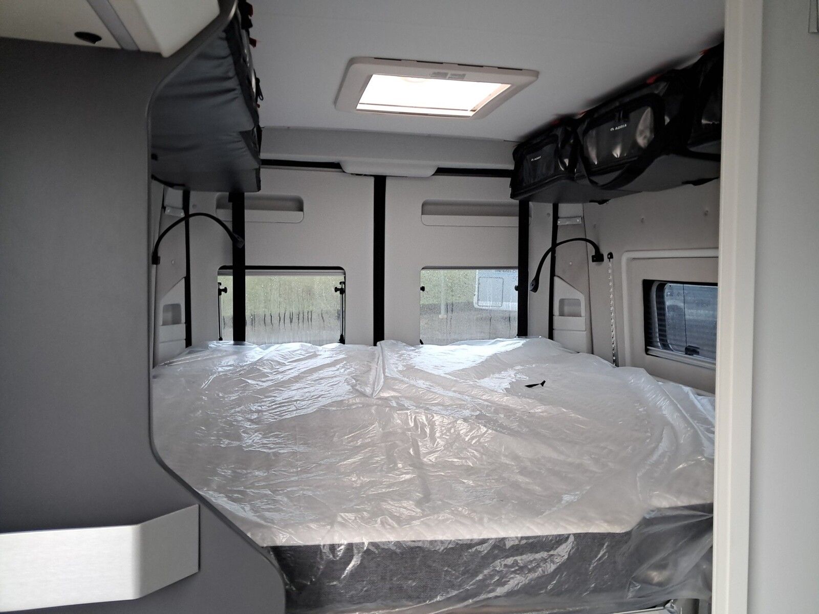 Fahrzeugabbildung Adria Twin Supreme 600 SBX Markise,AHK,Navi,RK