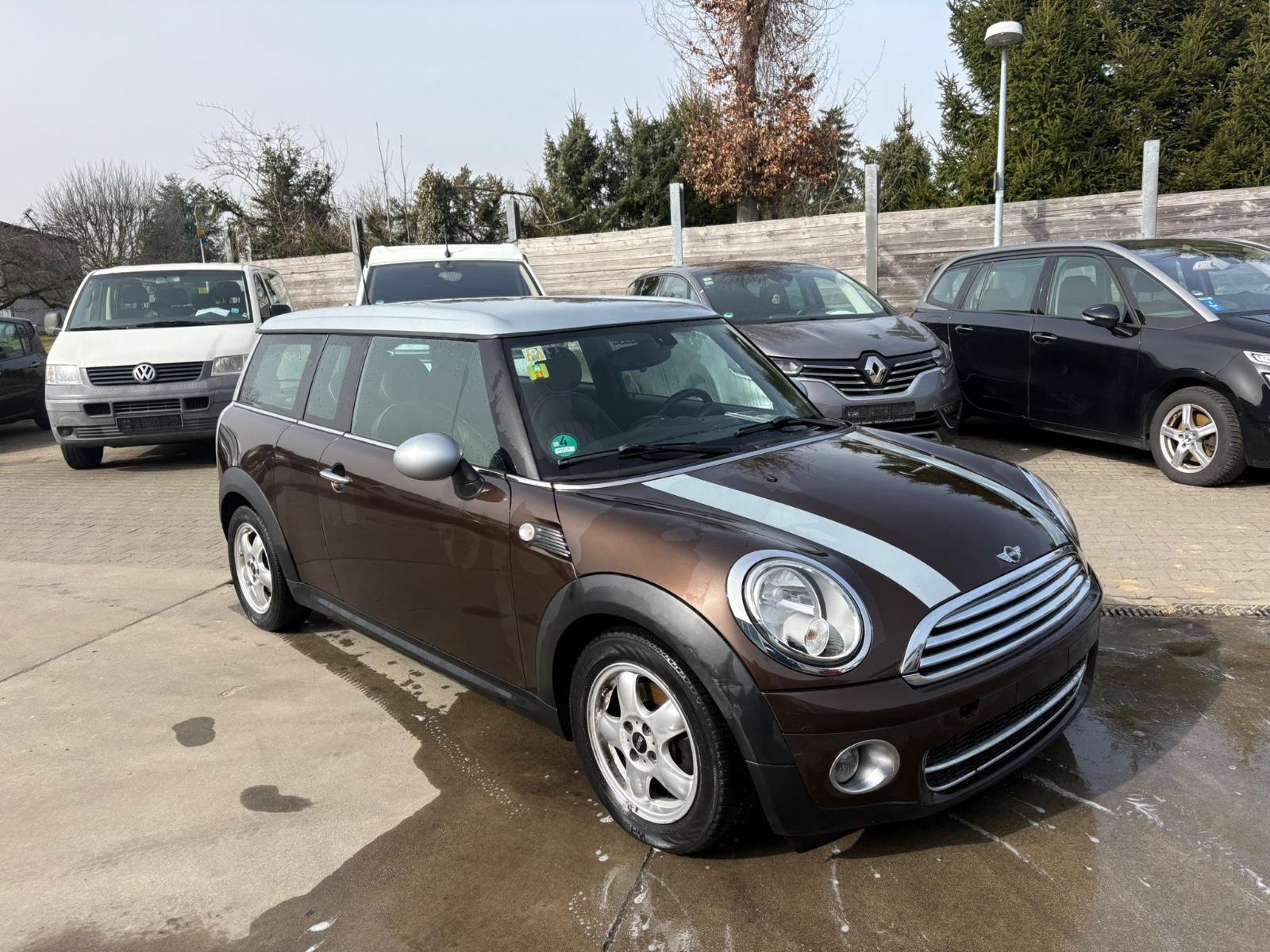 MINI Cooper D Clubman COOPER D CLUBMAN