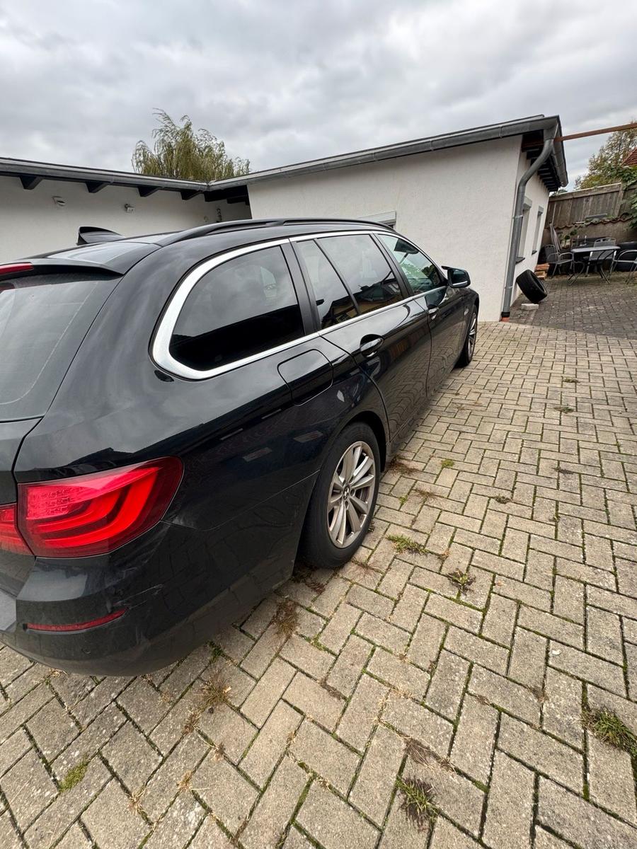 BMW 520 2011 — engine 184 HP (135kW)