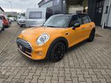 MINI COOPER_D ,5-trg.Leder,Sitzheizung,LED,Panorama - mit Diesel-Antrieb: Orange, Kleinwagen