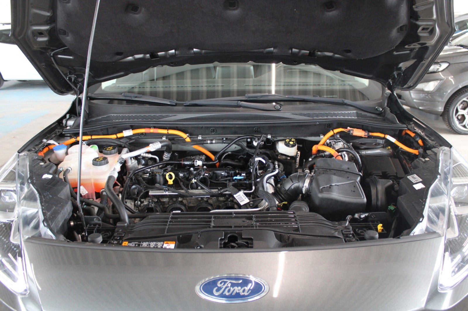 Fahrzeugabbildung Ford Kuga PHEV Titanium X AHK LED HUD 2xCam WinterP.