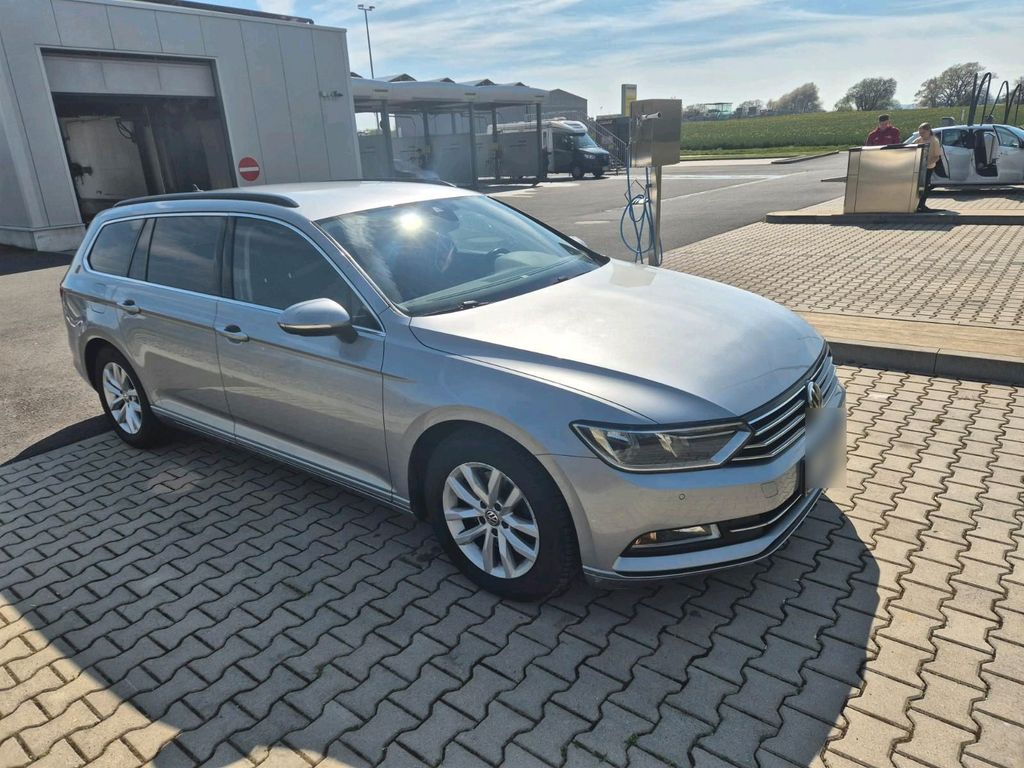 Image of Volkswagen Passat Variant