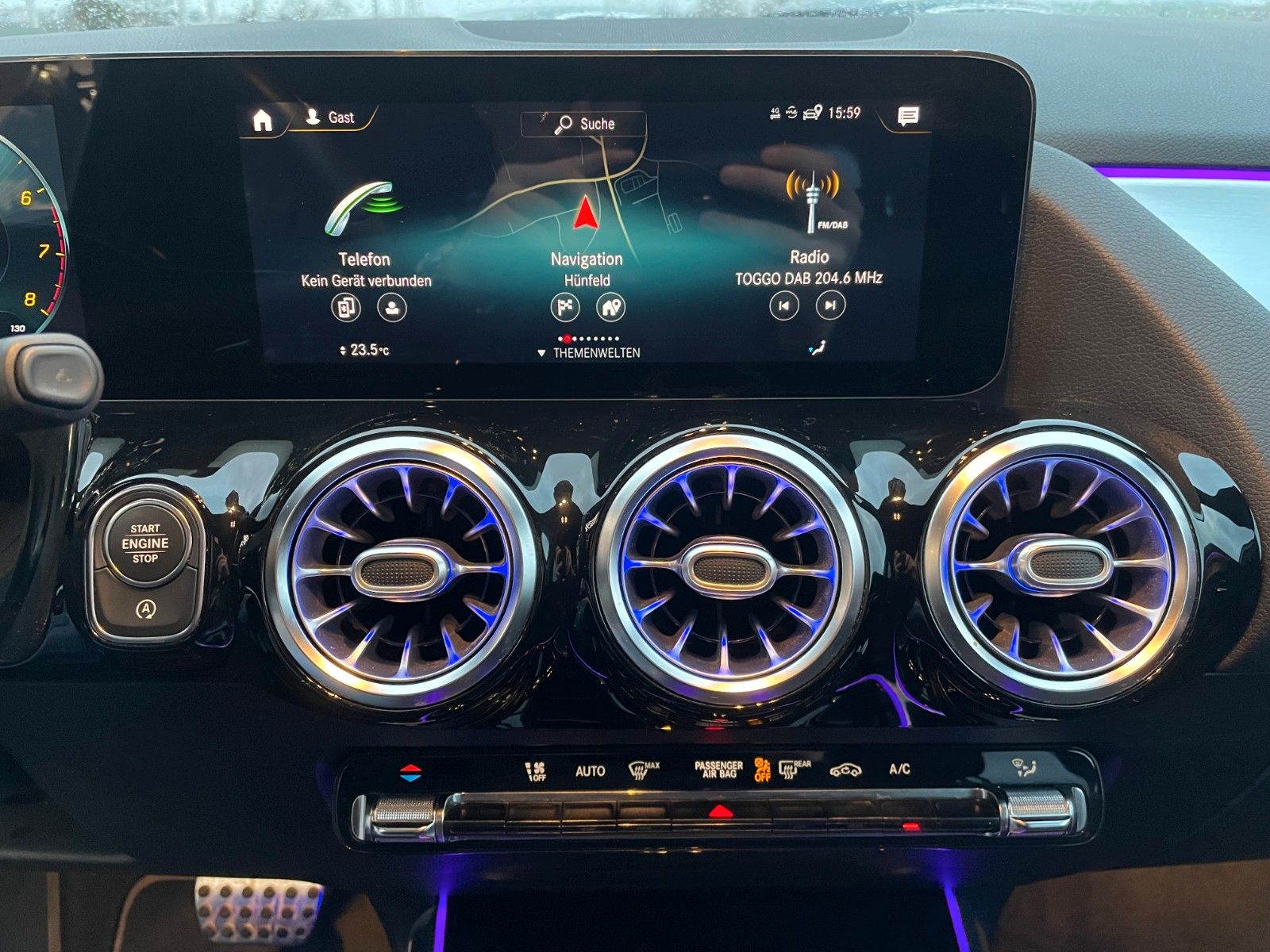 Fahrzeugabbildung Mercedes-Benz GLA 200 AMG+Ambiente+TotW+Night+RKamera+19Zoll