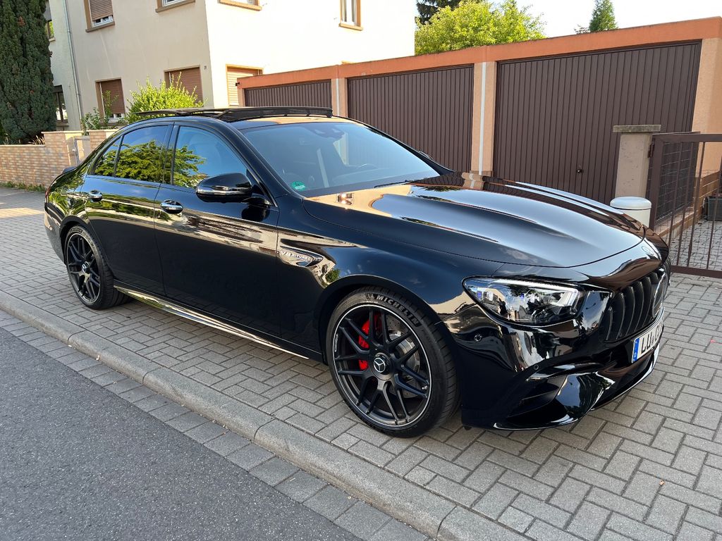 Mercedes-Benz E 63 AMG