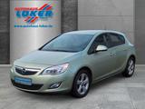 Opel Astra J Lim. 5-trg. Design Edition - Opel Astra aus 2012 mit Diesel-Antrieb: Limousine