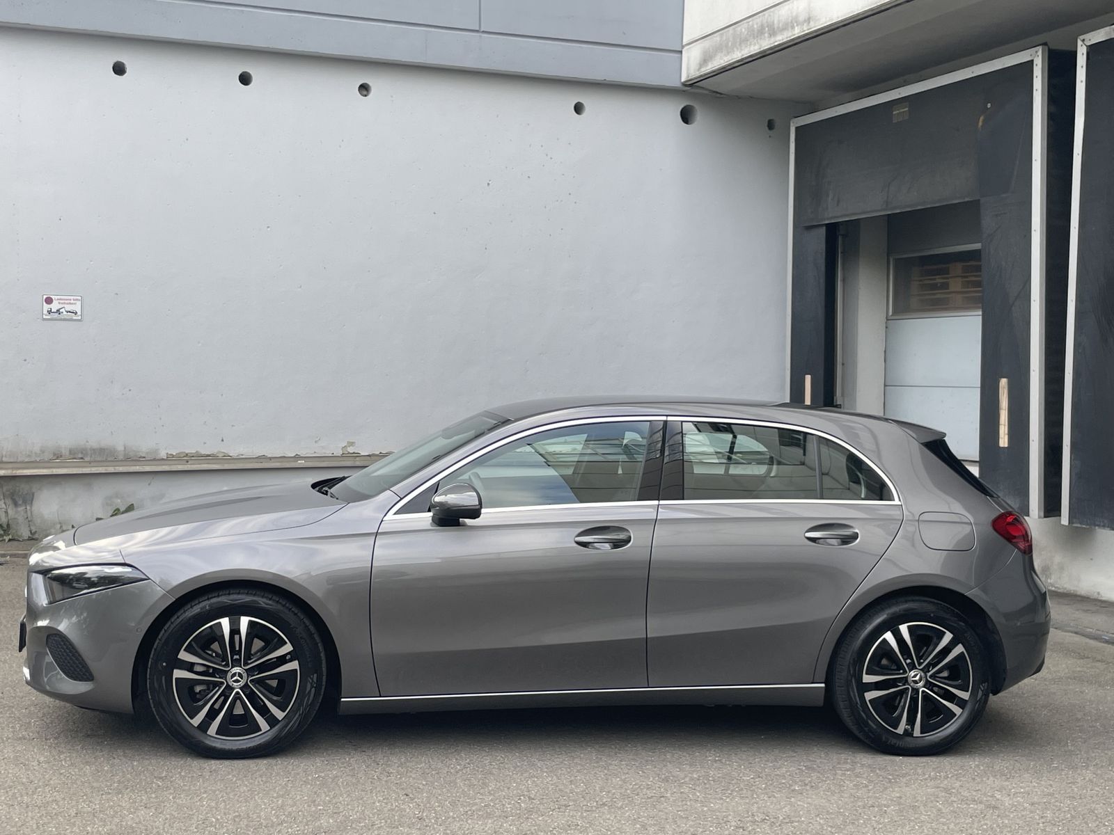 Mercedes-Benz A 180 Progressive LED MBUX Rü-Kamera Sitzheizung foto 3