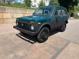 Lada NIVA 1.7i 4X4 TÜV 6/28  AHK  SERVO  BJ2009 - gebrauchte Lada Niva aus dem Jahr 2009
