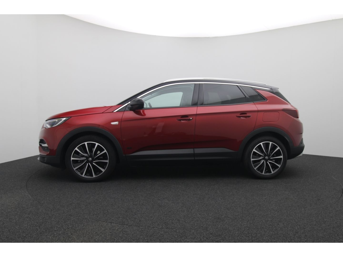 Fahrzeugabbildung Opel Grandland 1.6 Ultimate Plug-in-Hybrid 4 ACC AHK