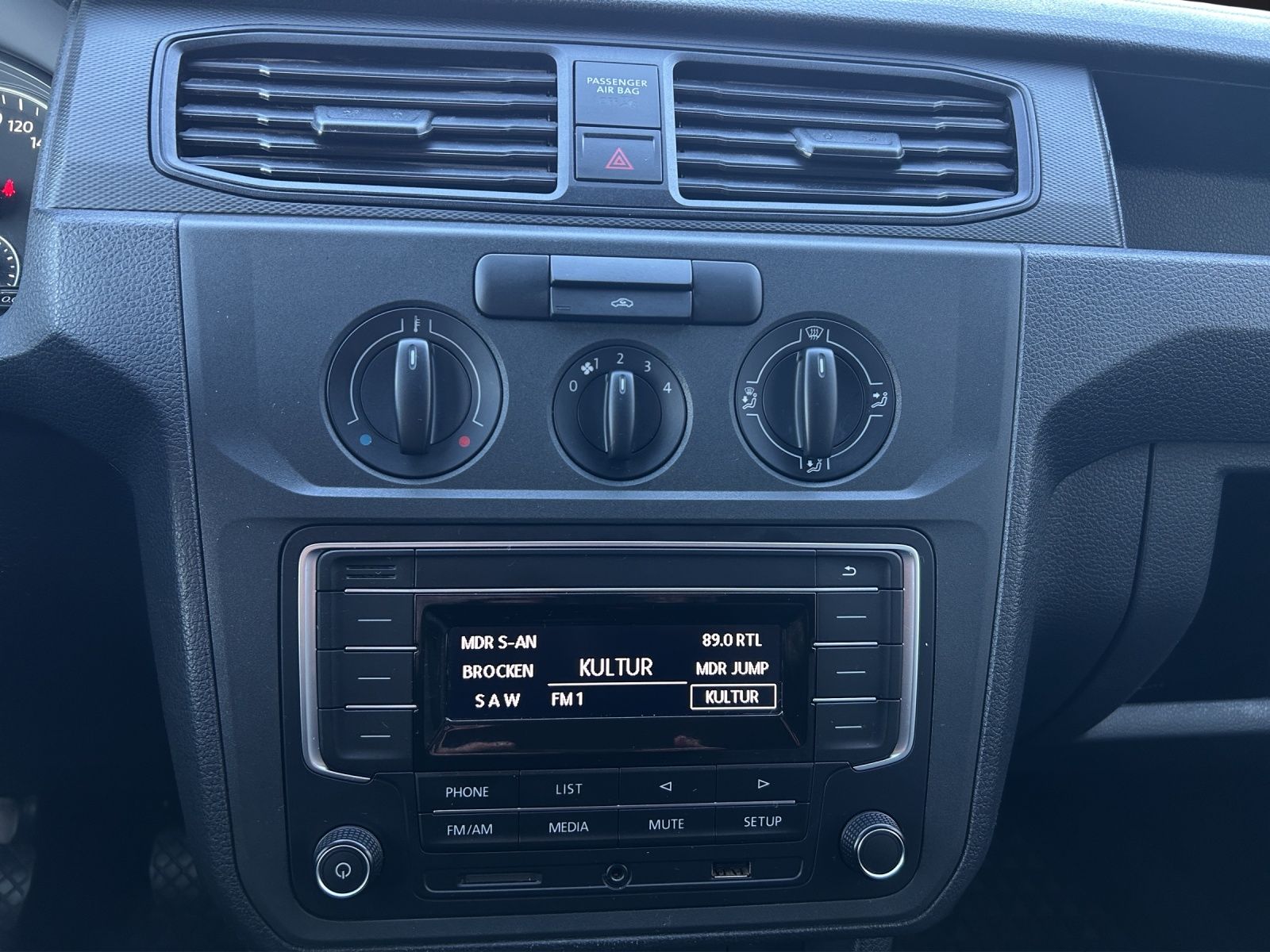 Fahrzeugabbildung Volkswagen Caddy Kasten TSI elektr. FH, elektr. Spiegel