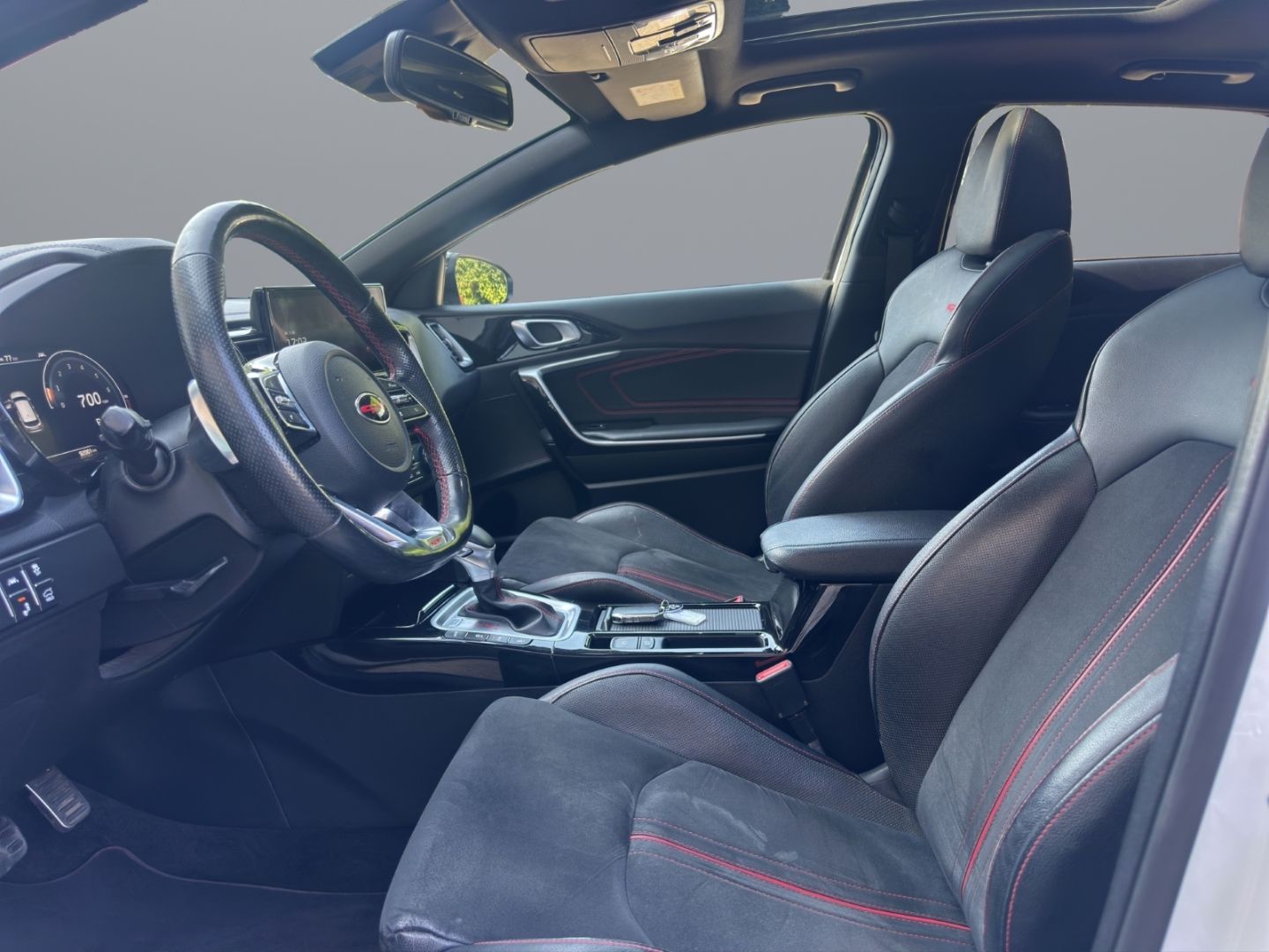 Fahrzeugabbildung Kia ProCeed GT 1.6 T-GDI EU6d-T El. Panodach Navi Le