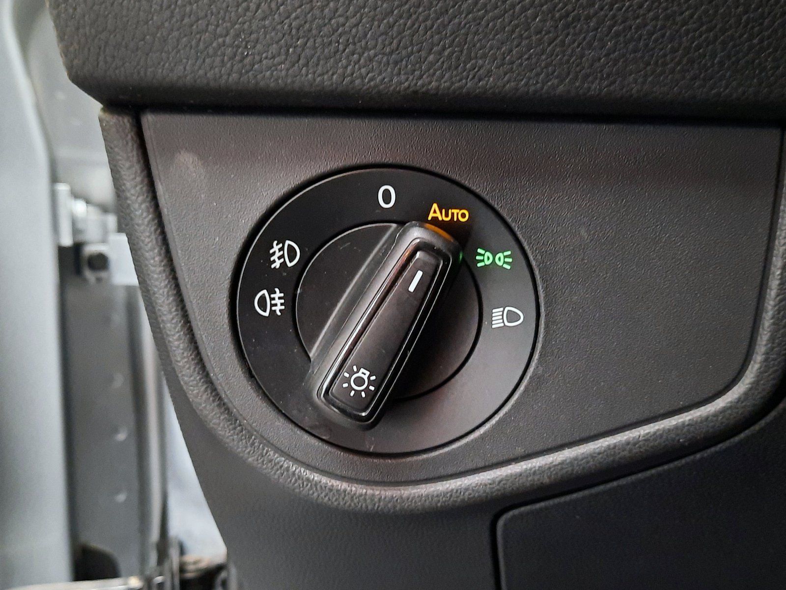 Fahrzeugabbildung Volkswagen Polo Style TSI DSG *Navi*Cam*LED*PDC*Sitzhzg*ACC
