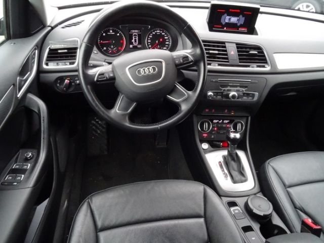 Fahrzeugabbildung Audi Q3 2.0 TDI Quattro S tronic, Leder, Navi,AHK, Si