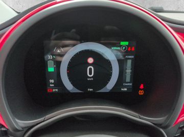 Fiat 500e Red 42kw Kam.+KeyLess+SHZ+PDC+SoundSys+AUT