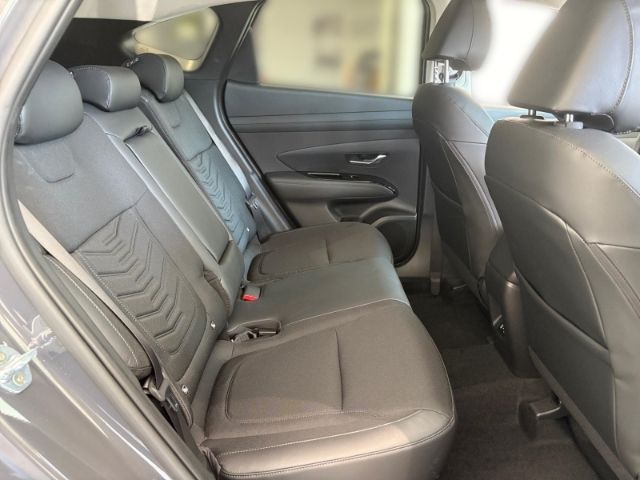 Fahrzeugabbildung Hyundai Tucson Trend 2WD Navi Digitales Cockpit LED ACC