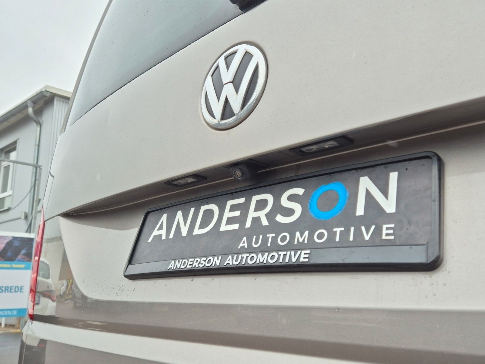 Fahrzeugabbildung Volkswagen T6 2.0 TDI COMFORT DSG AHK LED KAM STHZ WINTERR