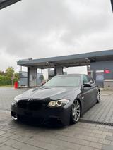 BMW 550i F10 M Paket Scheckheft SHZ SBD Ka... - BMW 550 aus 2010: 550i
