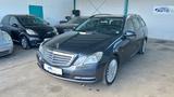 Mercedes-Benz E 350 T CDI Avantgarde*Standheizung* - Mercedes-Benz E 350 mit Diesel-Antrieb: Stoff, Kombi