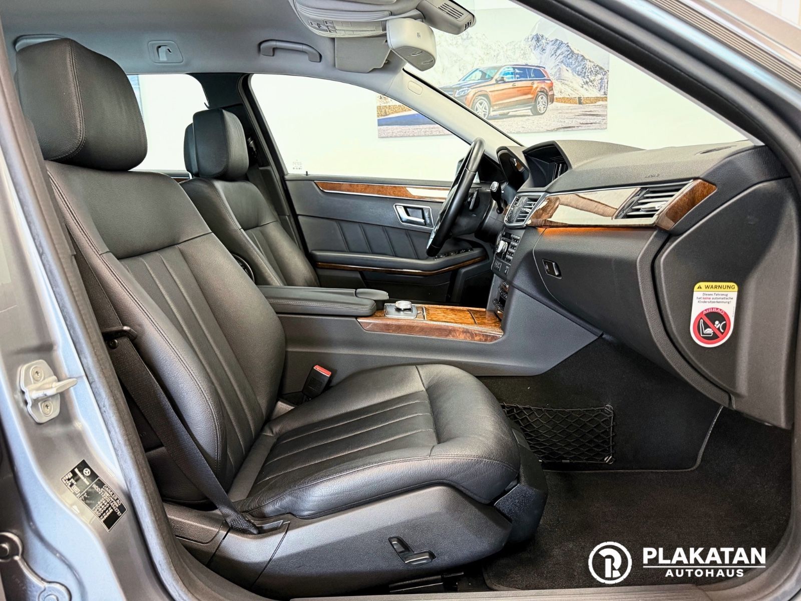 Fahrzeugabbildung Mercedes-Benz E 250 CDI T-Modell Leder AHK MB-Service