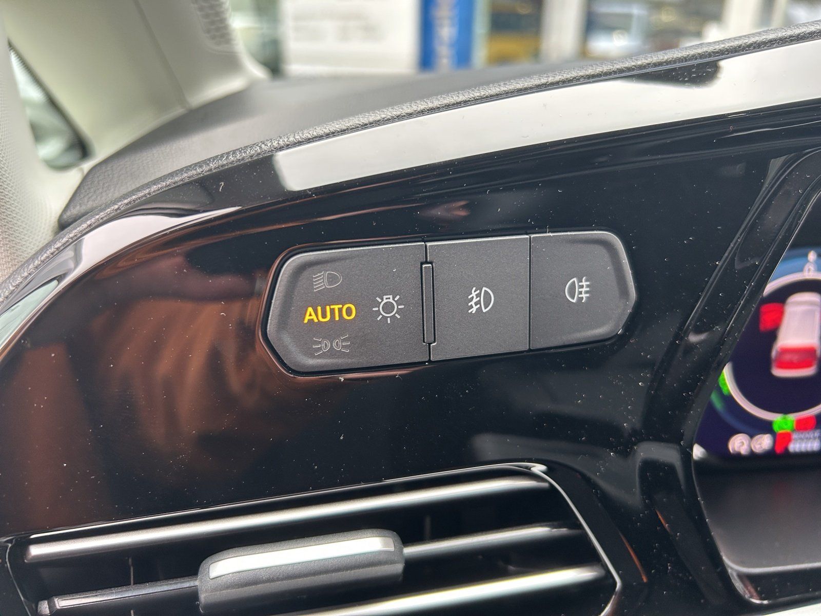Fahrzeugabbildung Ford Transit Connect Trend Schieb. Rech. Holzboden GJ