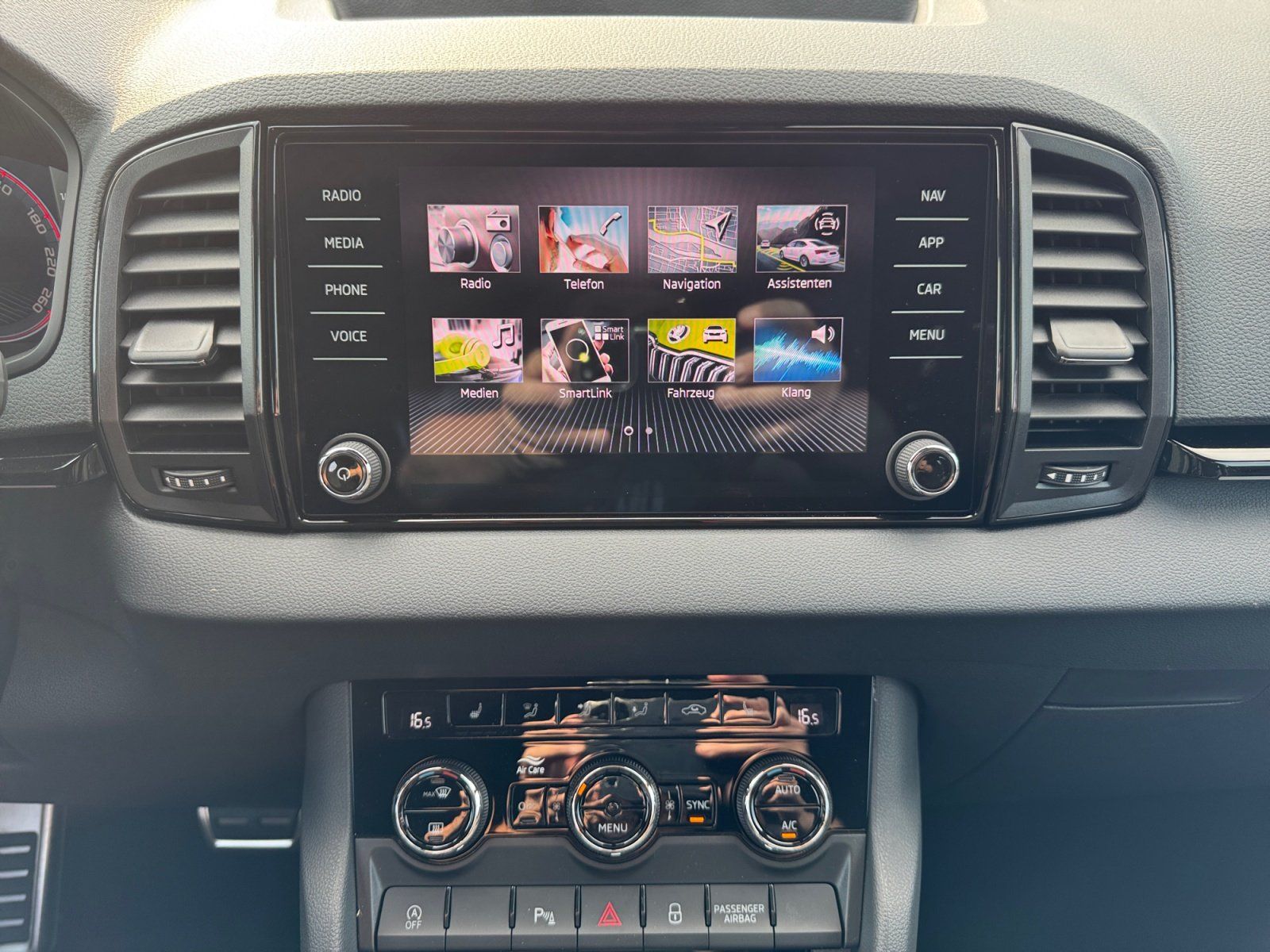 Skoda Karoq - Bild 12