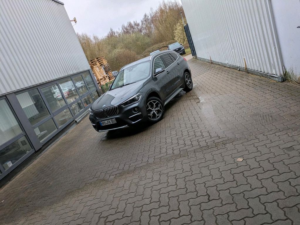 Image of BMW iX1