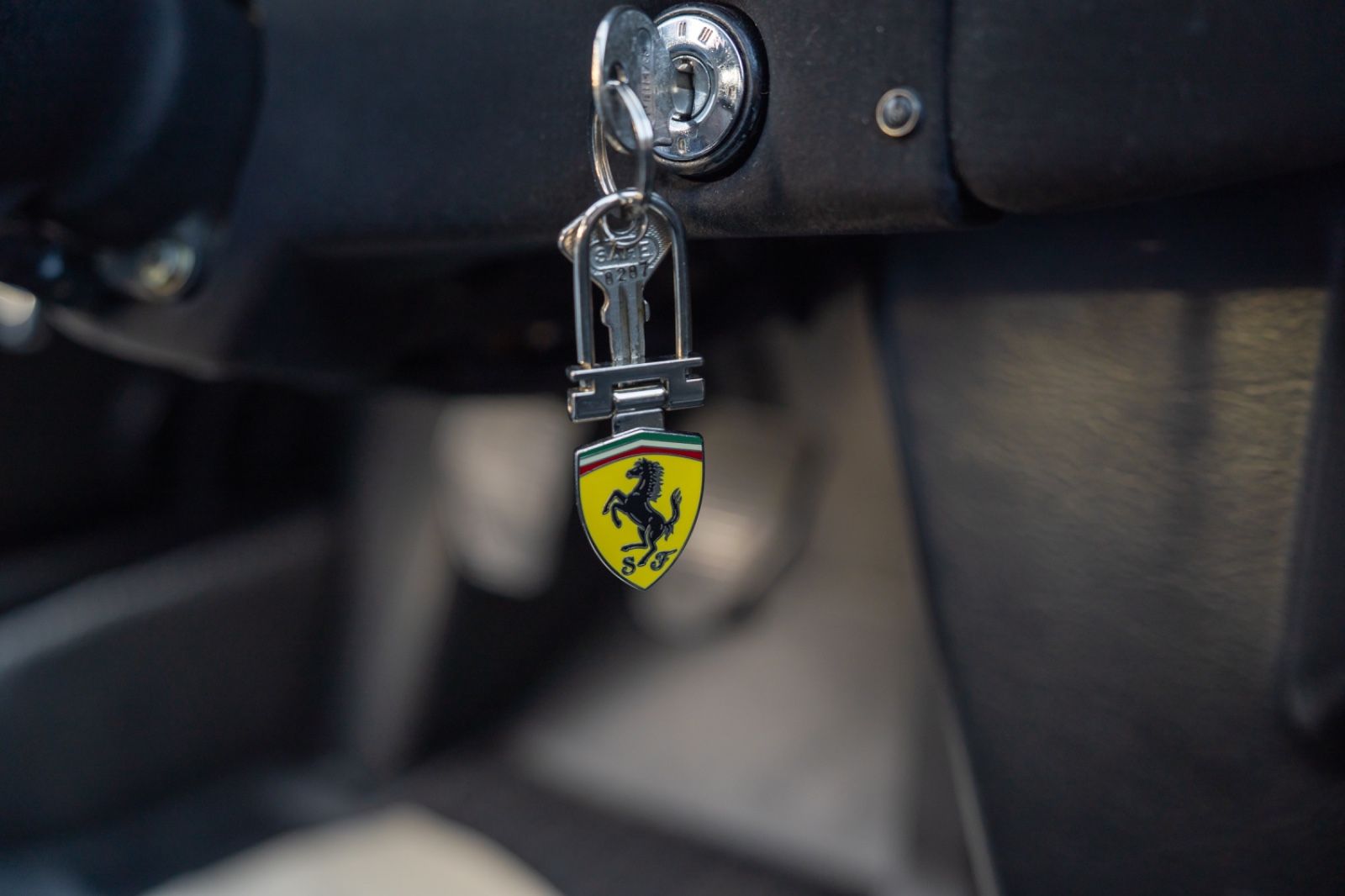 Fahrzeugabbildung Ferrari 365 GTB4 Daytona **Ferrari Classiche Zertifikat*
