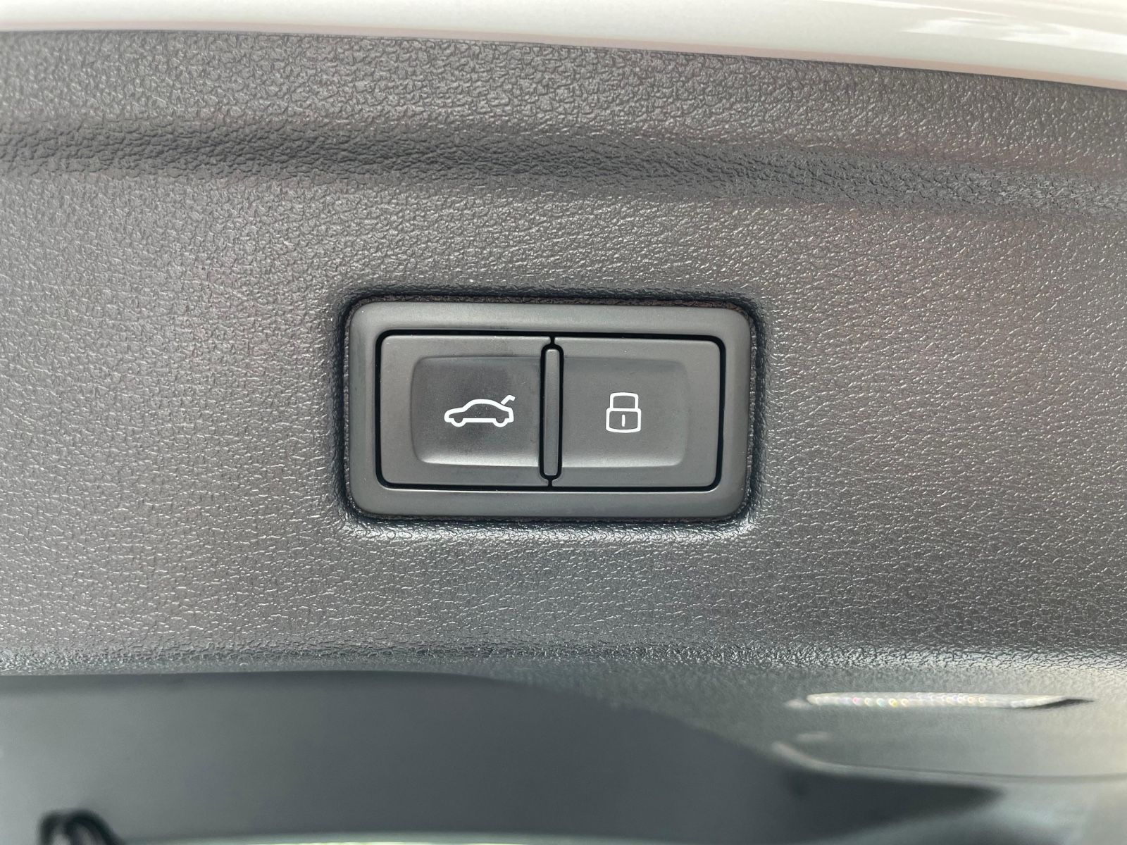 Fahrzeugabbildung Audi A5 Sportback 35 TDI S-Line|DAB|PDC|Navi|Business