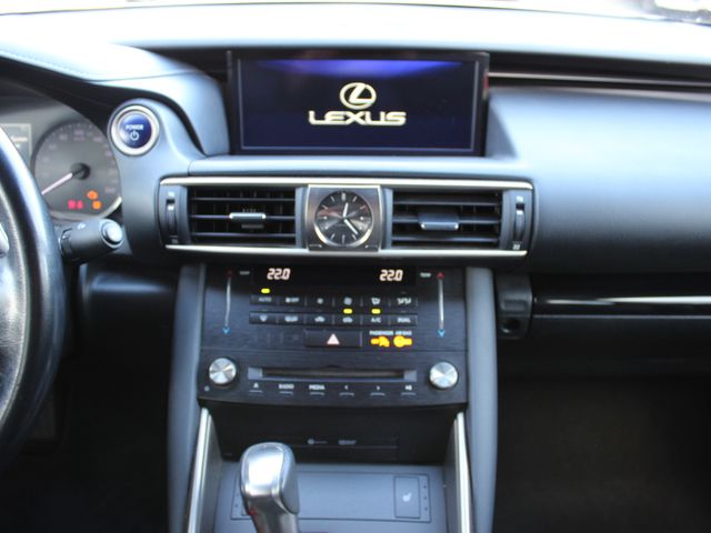 IS 300h "Sport Line" "lückenlos scheckheft"