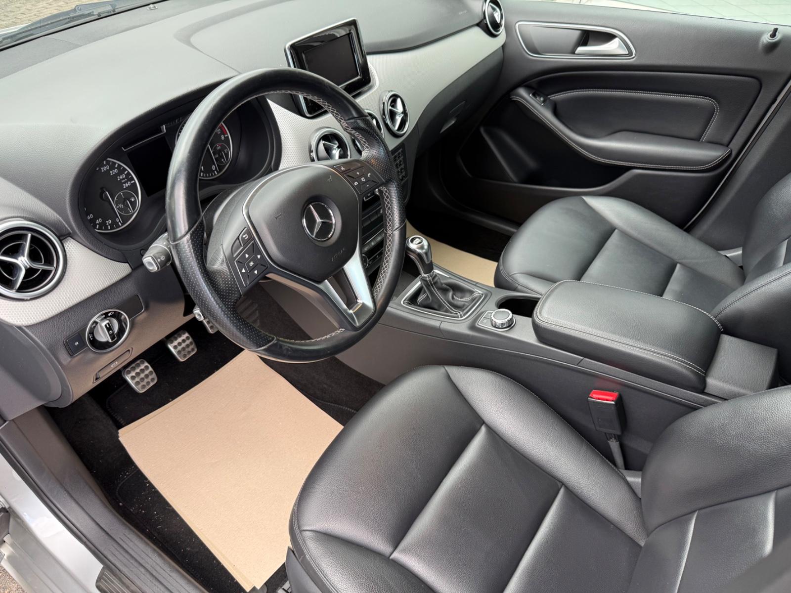 Mercedes-Benz B 200 Edition Leder NUR GEWERBE UND EXPORT