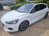Ford Focus ST-Line 1.5 Automatik - Top gepflegt - Ford Focus von privat