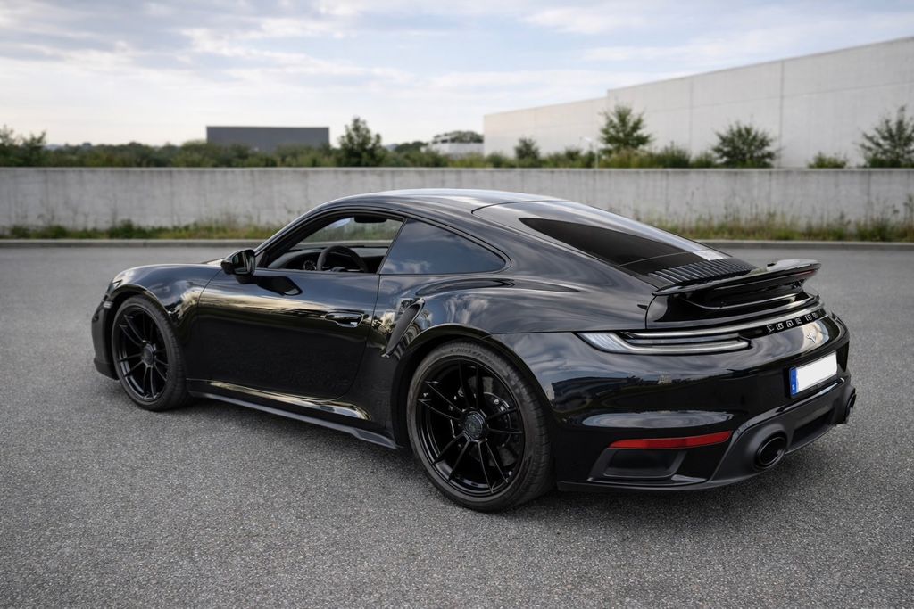 Image of Porsche 992
