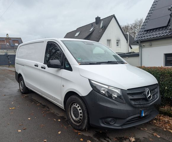 Mercedes-Benz Vito 111cdi lang Handwerkerschränke 