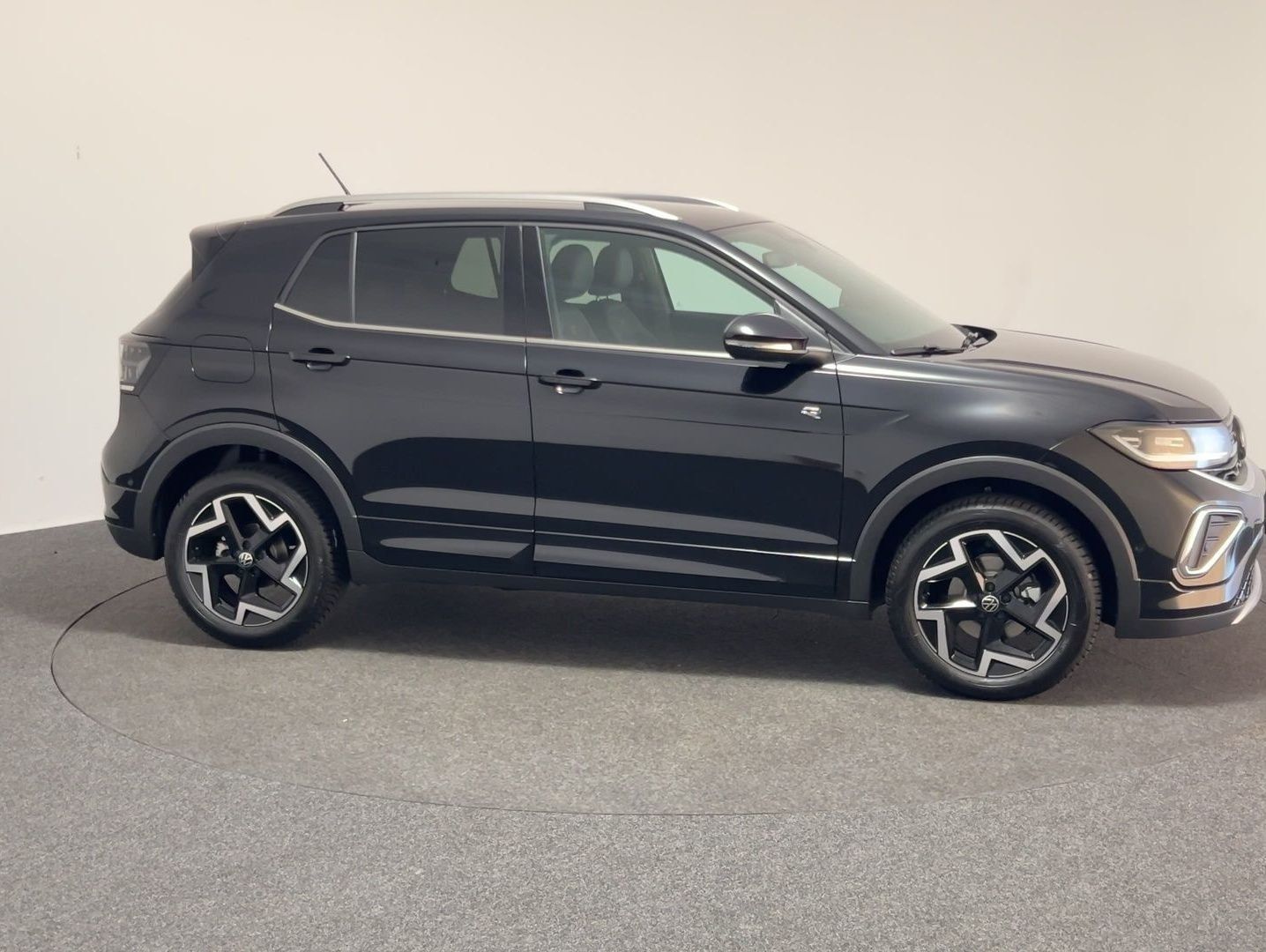 Volkswagen T-Cross - Bild 3