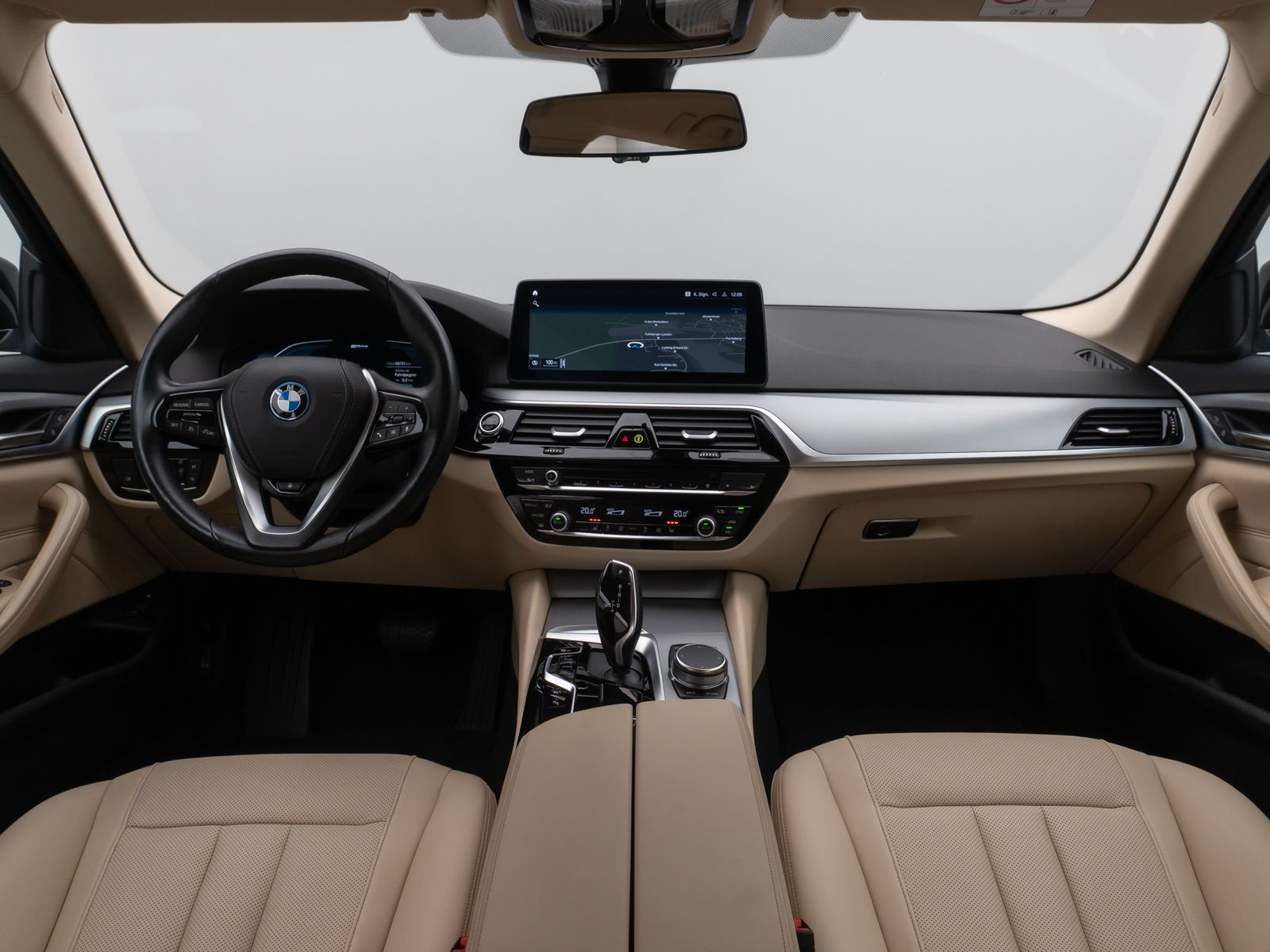 Fahrzeugabbildung BMW 530e xD DAB HiFi Leder Lenkradheizgung AHK Alarm