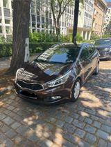 Kia Koa Ceed Kombi Privat 93250 km - Kia: K9