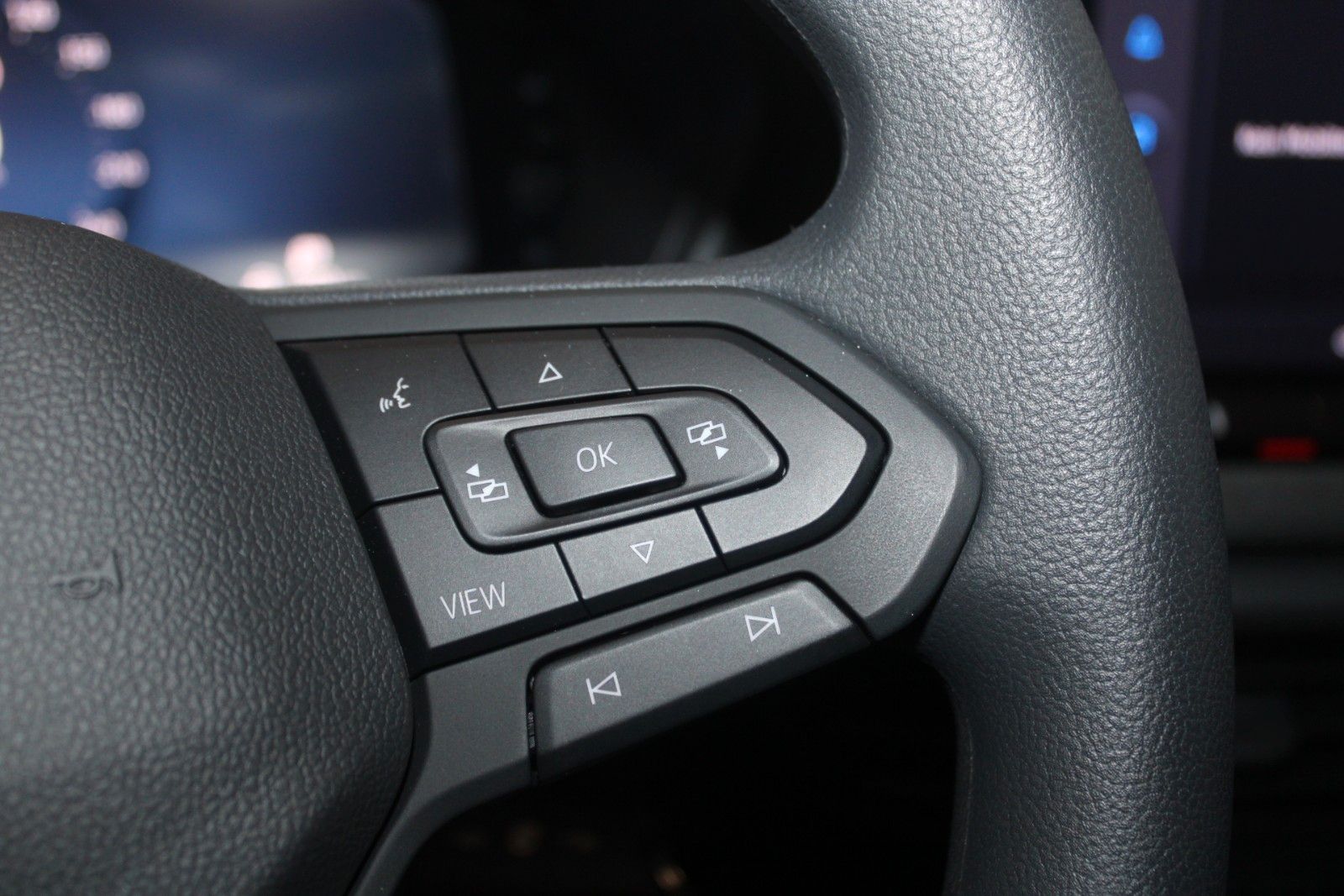 Fahrzeugabbildung Ford Transit Connect TREND L2 AHK NAVI IACC uvm.