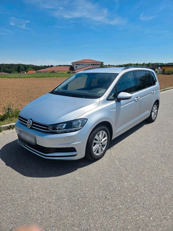 Image of Volkswagen Touran