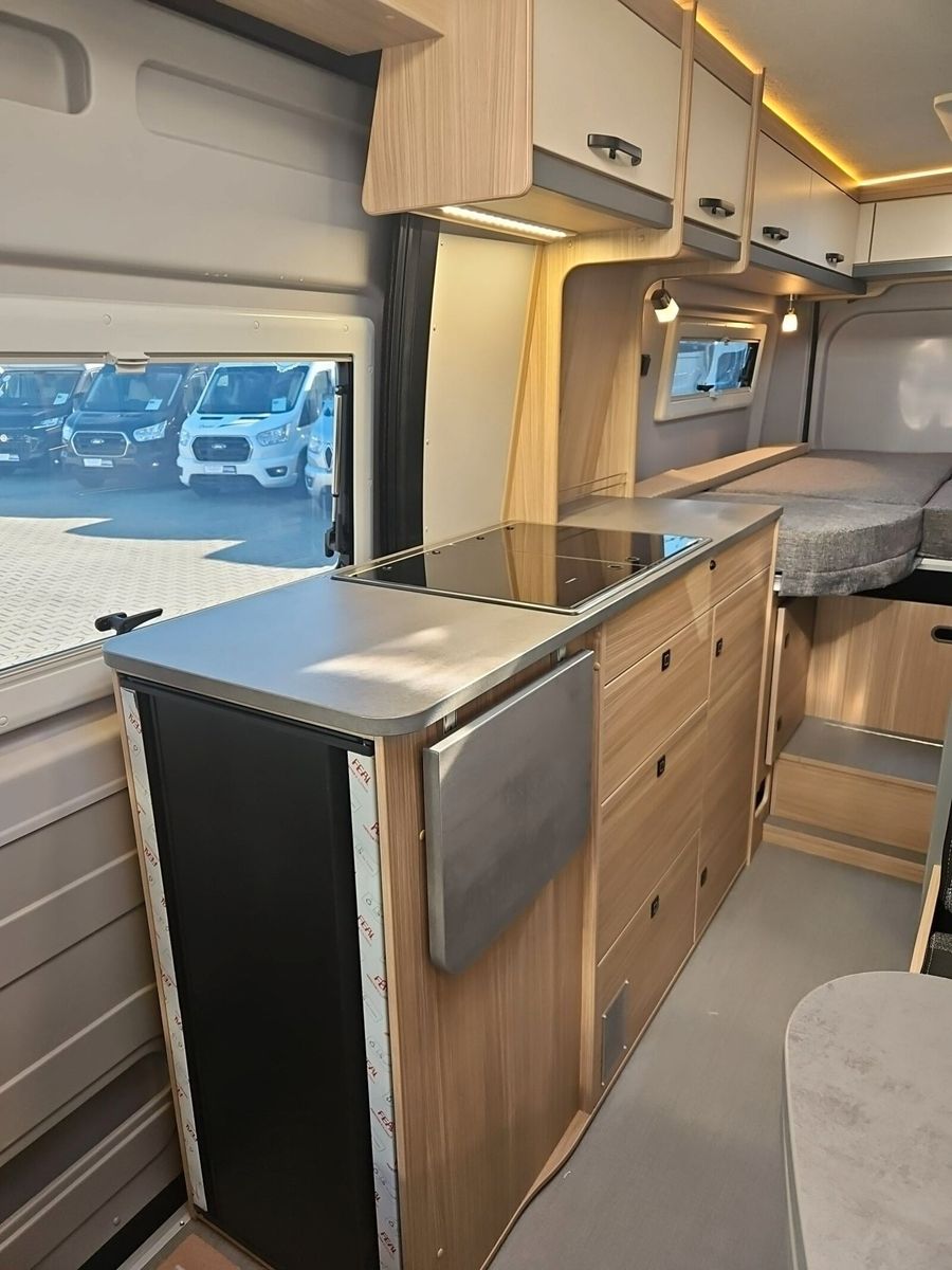 Fahrzeugabbildung Pössl Summit 640 Citroen 140 PS Lithium, Solar,Markise