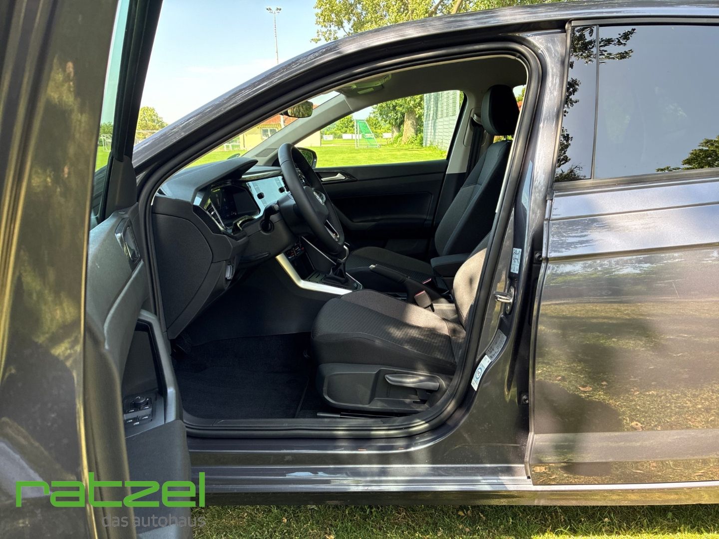 Fahrzeugabbildung Volkswagen Polo Life 1.0 TSI DSG LIEF+SITZH.+IQ.DRIVE+