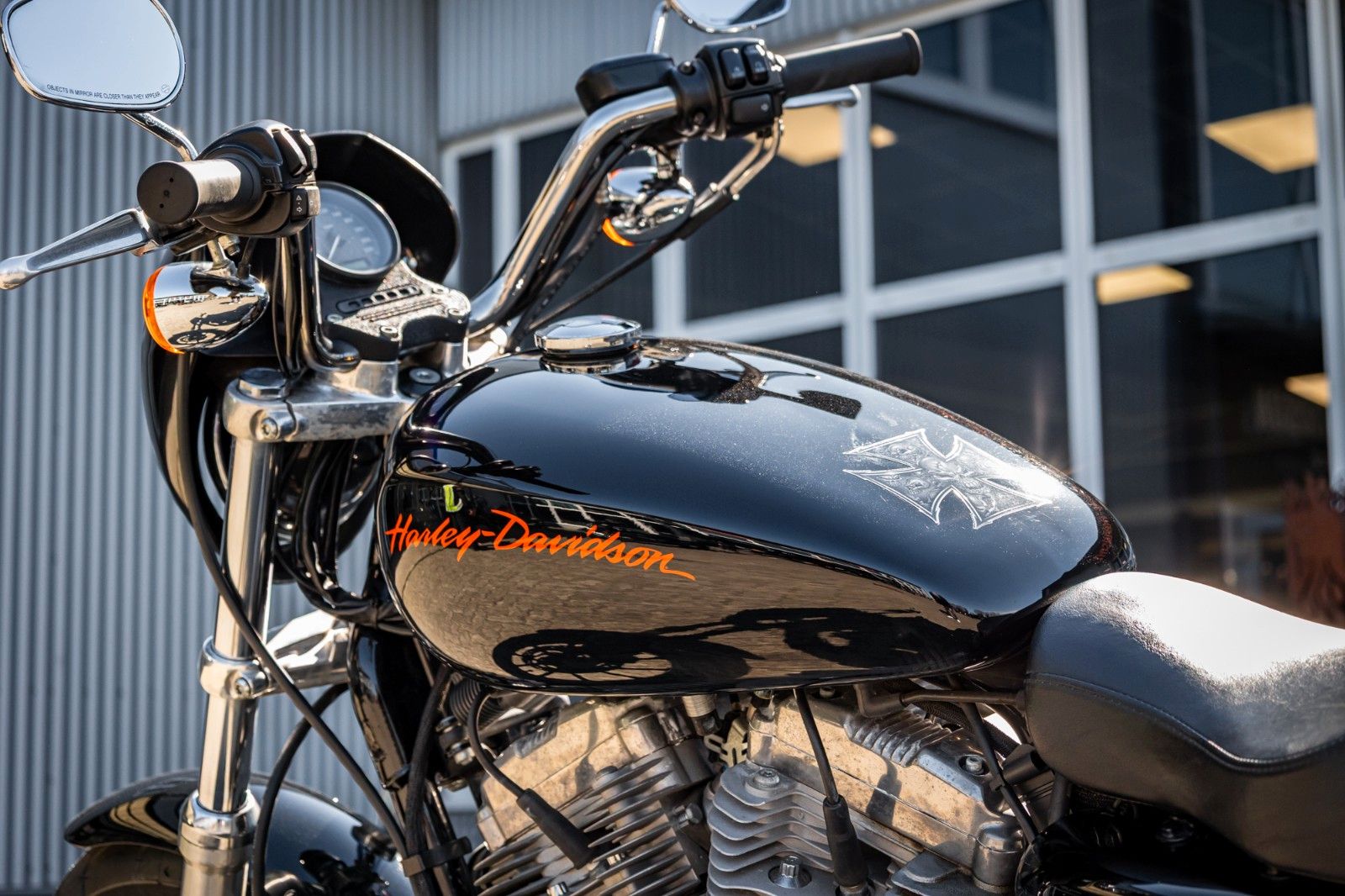 Fahrzeugabbildung Harley-Davidson XL883L SUPERLOW SPORTSTER - A2 TAUGLICH - FALCON