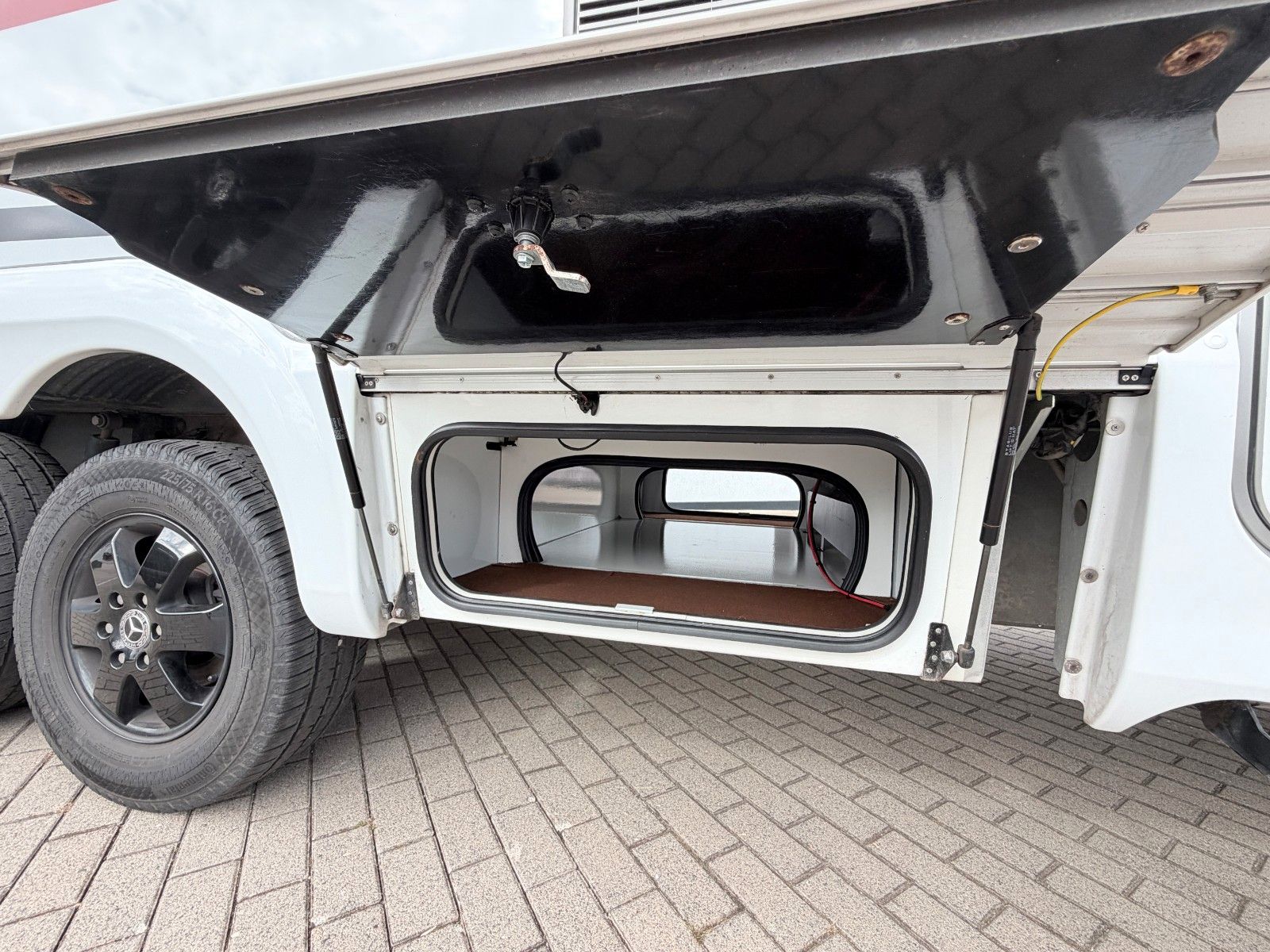 Fahrzeugabbildung Bürstner Elegance I 920 G