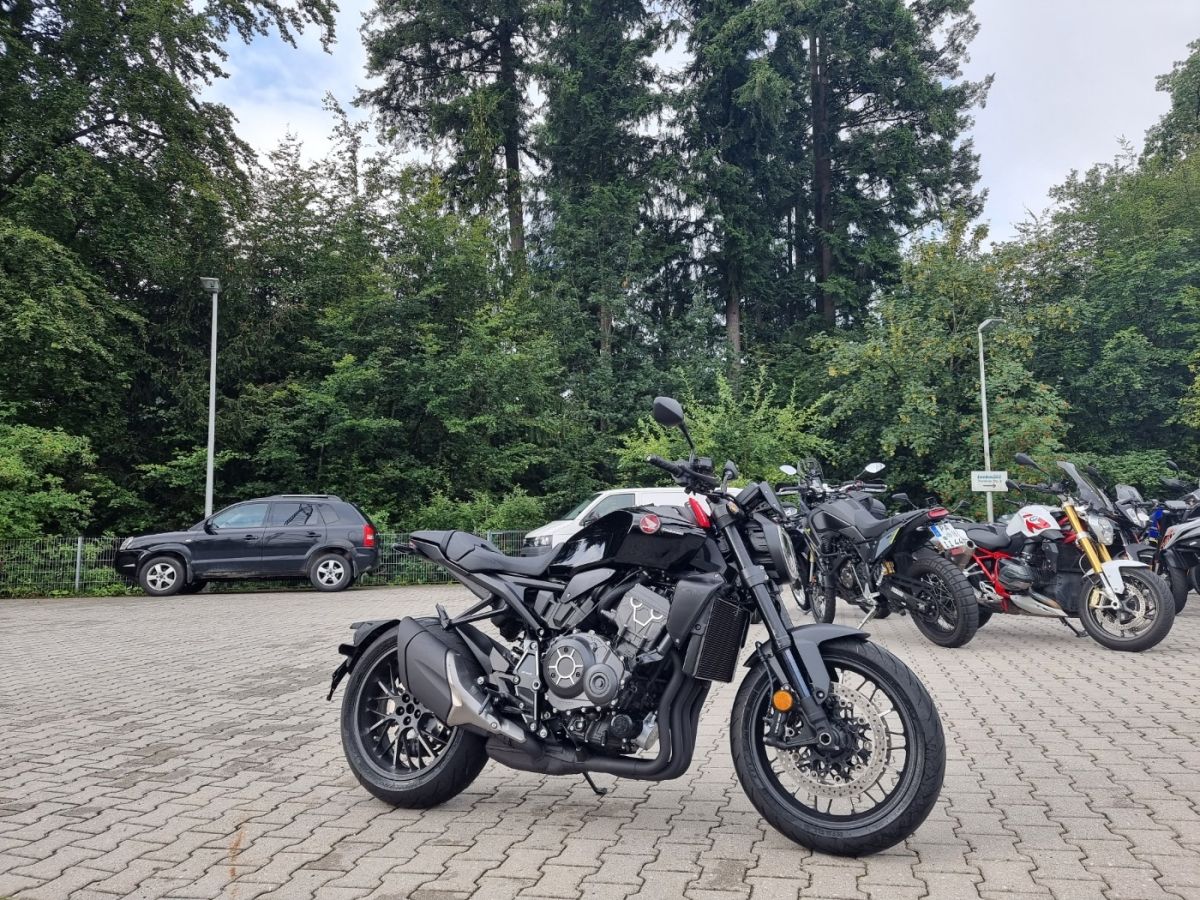 Fahrzeugabbildung Honda CB 1000 R Black Edition 2024