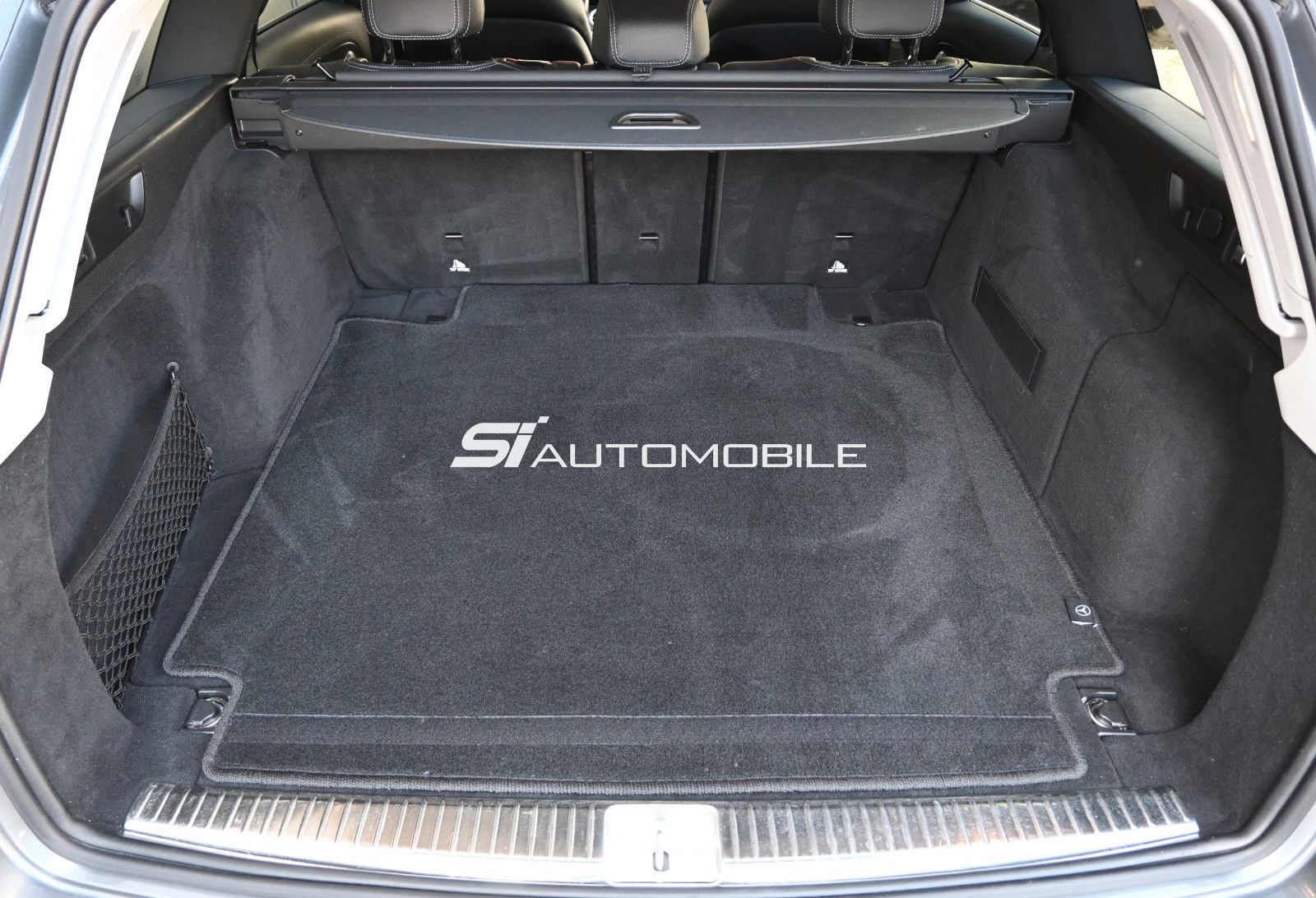 Fahrzeugabbildung Mercedes-Benz E 400 d 4M. T °ACC°AHK°AIRMATIC°MEMO°STHZG°360°