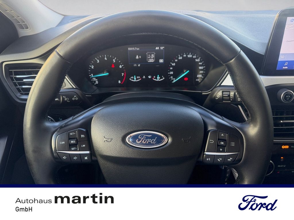 Fahrzeugabbildung Ford Focus 1.0 EcoBoost Cool&Connect Start/Stopp EURO