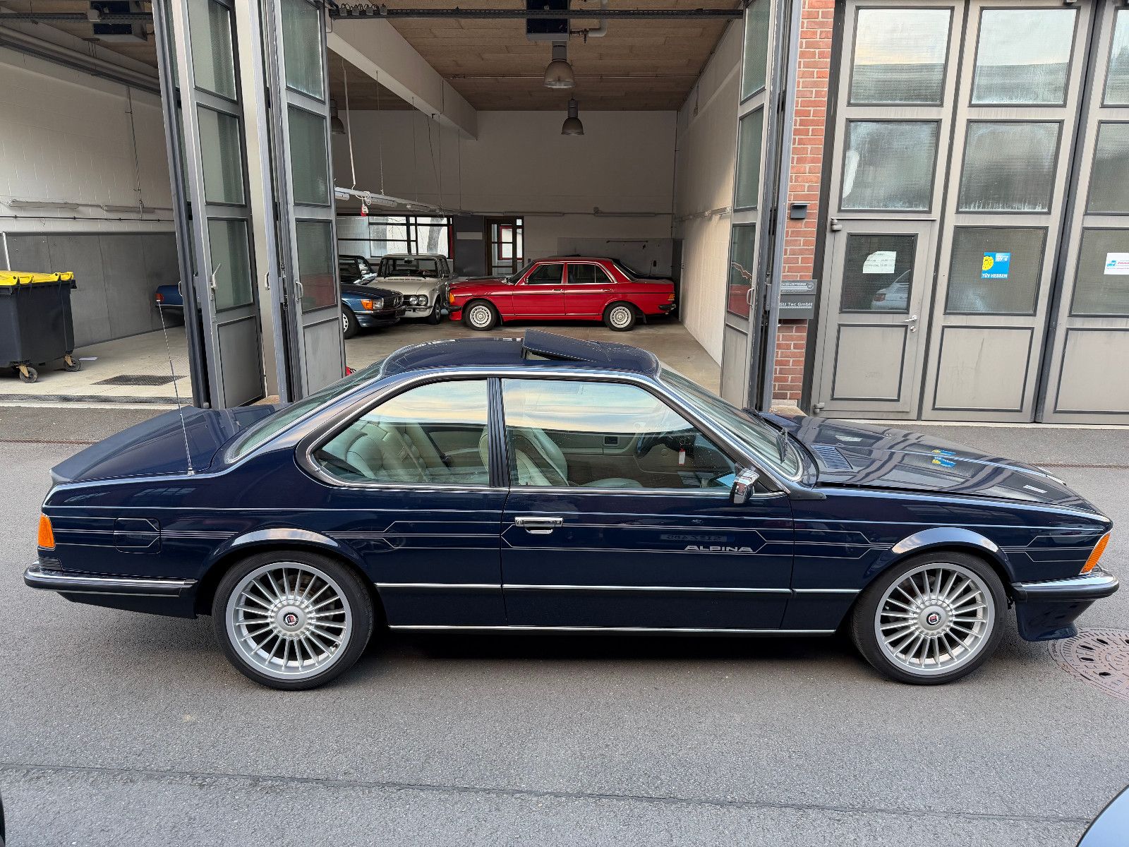 Fahrzeugabbildung BMW 635 CSI, Top-Zustand mit Klima u. Schiebedach
