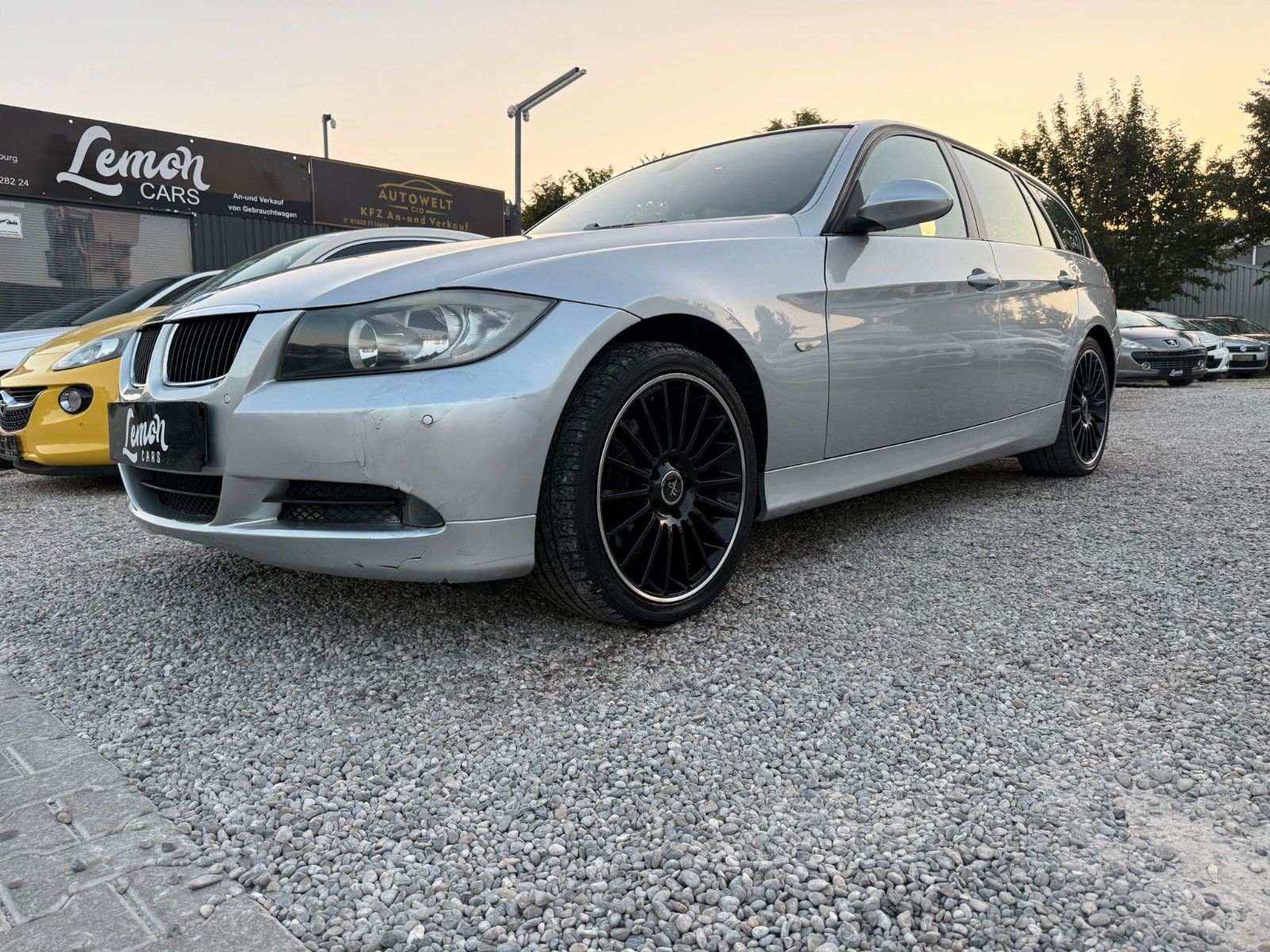 BMW 320i *Automatik*Klima*18 KSKN ALU*AHK*TUV 01-28