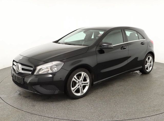 Mercedes-Benz A 180 CDI Urban BlueEfficiency.Automatik.Navi.PD