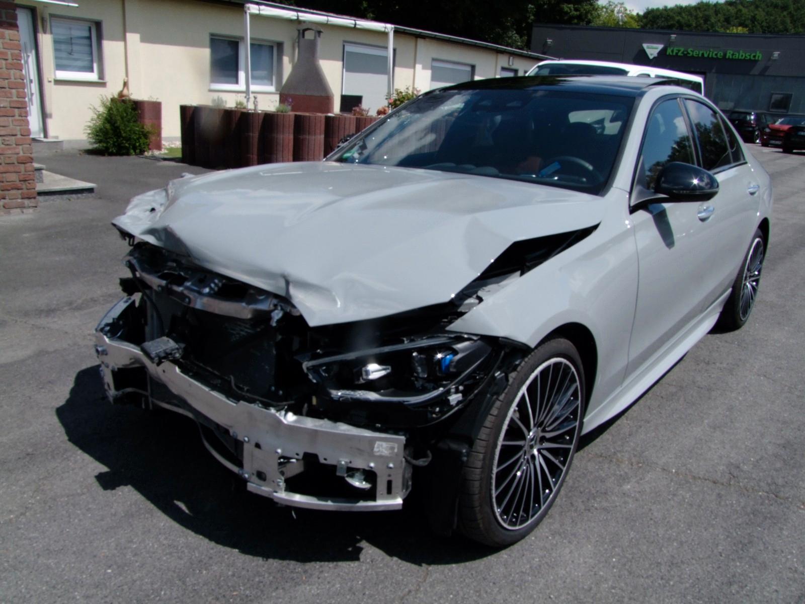 Mercedes-Benz C 300 C Limousine C 300 d 4Matic AMG VOLL