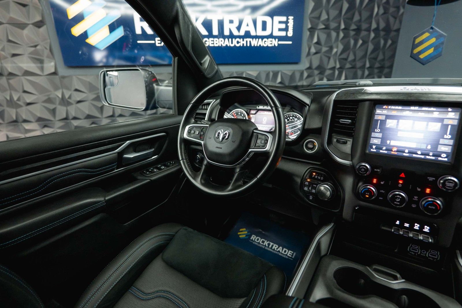Fahrzeugabbildung Dodge RAM 5.7 V8 HEMI 4x4 LIMITED Blue Edition Offroad